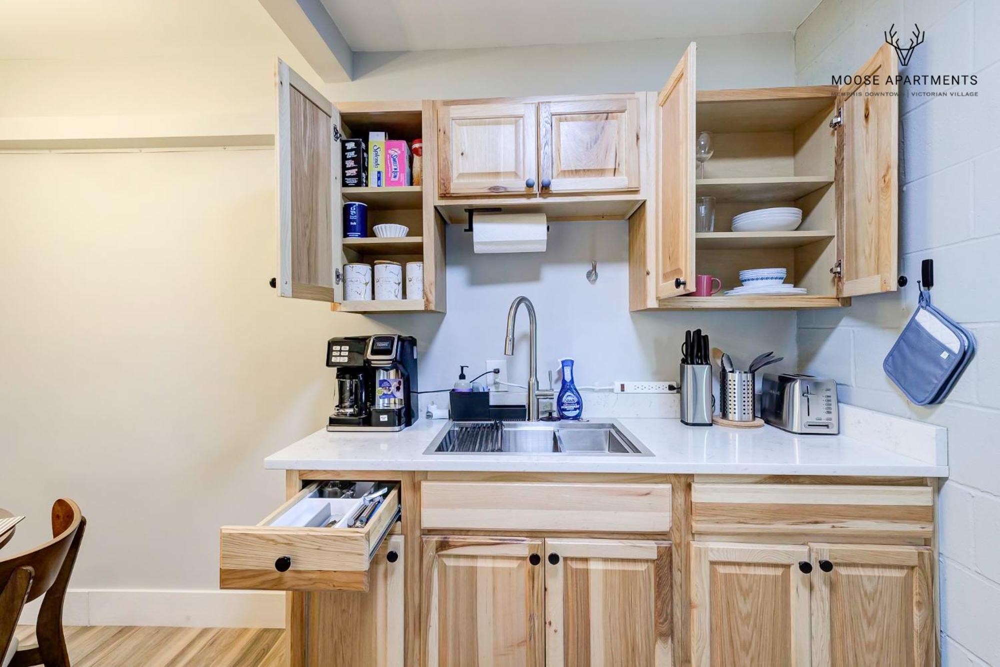 The Moose #9 - Brand New Luxe Modern Loft With Free Parking, King Bed & Fast Wifi Apartamento Memphis Exterior foto